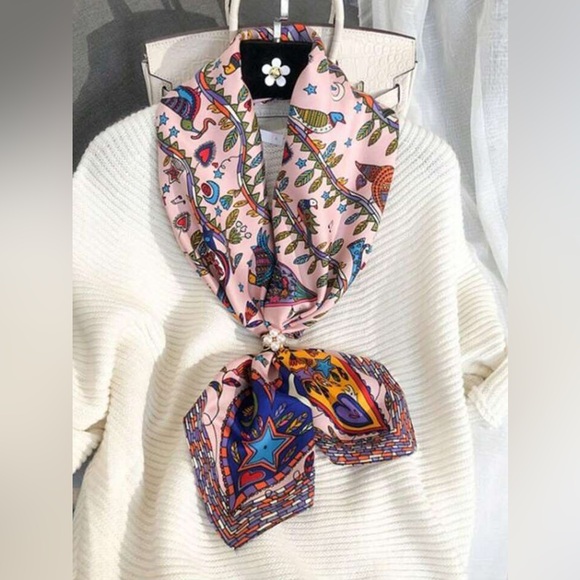 Boho Square Scarf – Pink Floral & Bird Print – Lightweight Chic Wrap – NWT - Picture 4 of 9